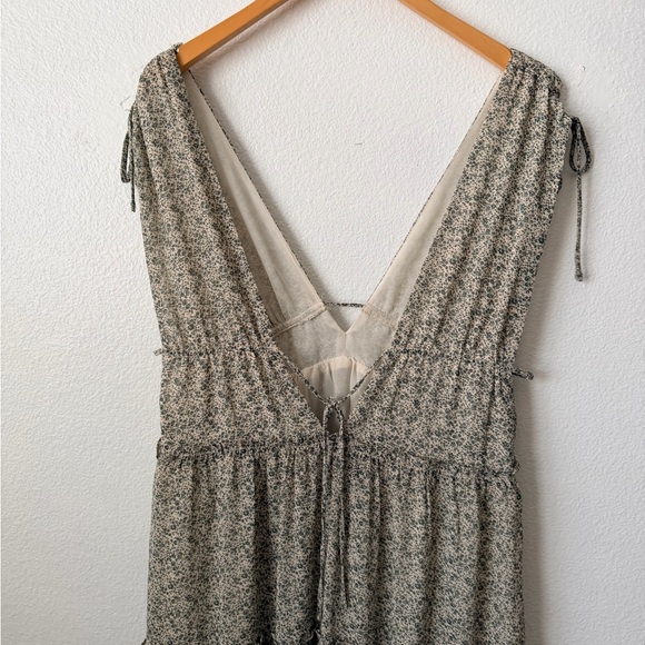 Lulus  Wandering Wistfully Cream Floral Print Tiered Maxi Dress Ruffled Sz M - Picture 5 of 11